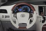 Toyota Sienna SE 2010 года